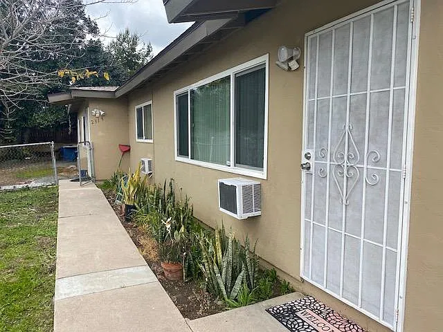 2 bed, 888 sqft, $2,850 — Photo 4