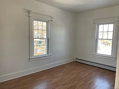 3rd image of 76 Samsondale Ave #B