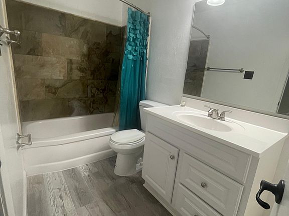 3rd image of 802 W Maryland Ave APT D