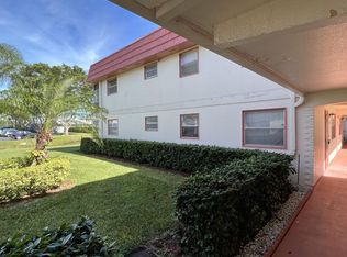 20 Saxony Cir #A, Delray Beach, FL 33446