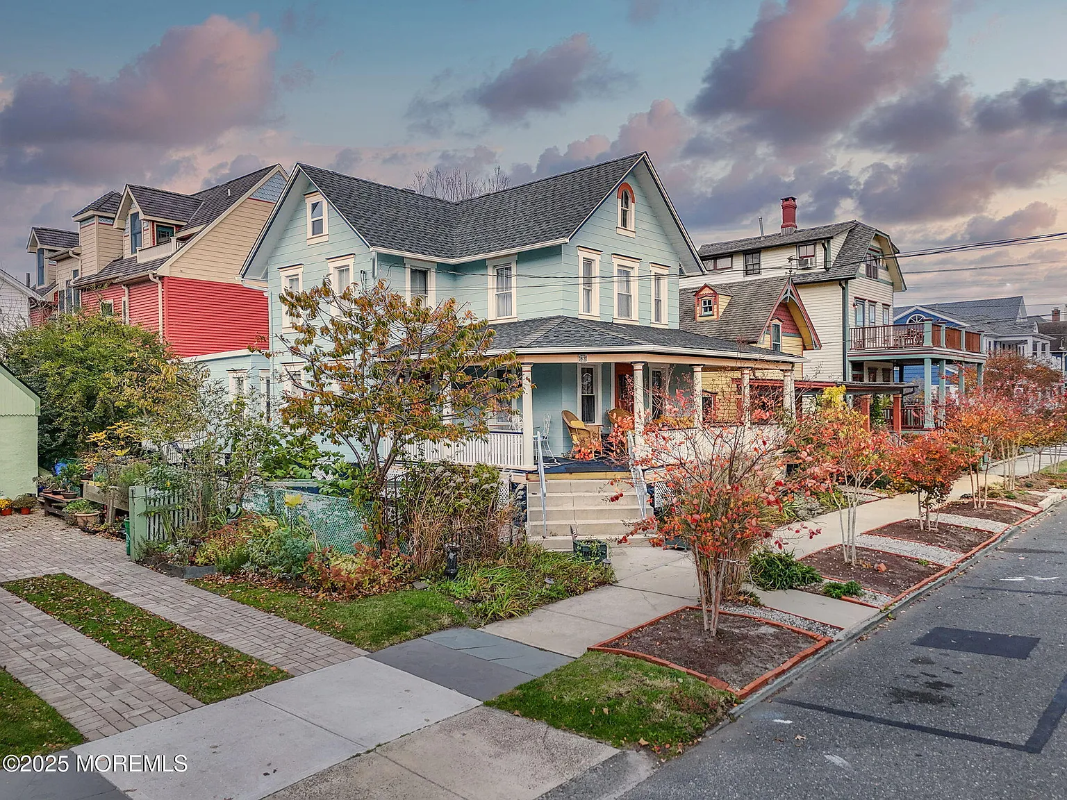 4 bed, 4.0 bath, $3,400 — Photo 2