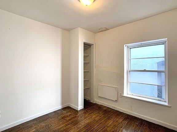 4th image of 1220 Lexington Ave #4RN