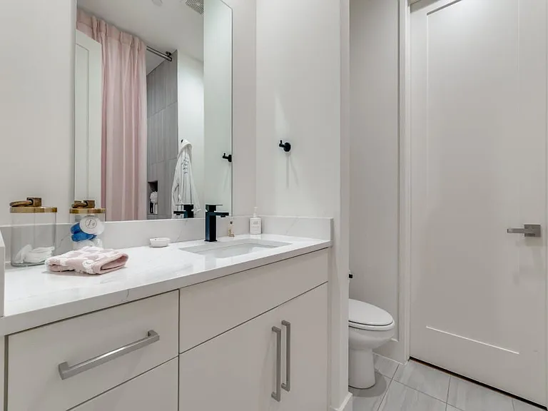 4424 University Blvd — Photo 32