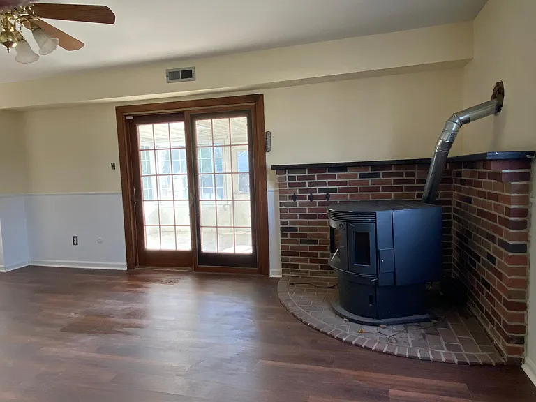 600 Dehaven Dr — Photo 9