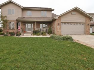 947 Meadow Path, Manteno, IL 60950