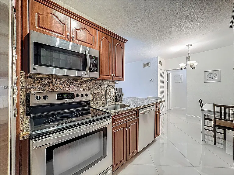 2600 S Ocean Dr #S102 — Photo 24