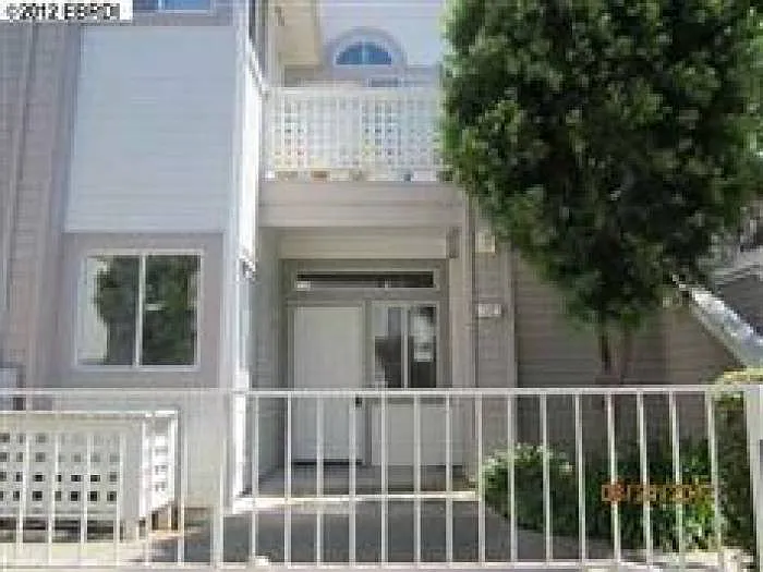 117 Tuscany Ct photo 1
