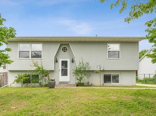 4620 Valley Dr NW, Rochester, MN 55901