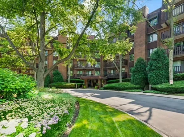 1125 Lake Cook Rd APT 505E, Northbrook, IL 60062