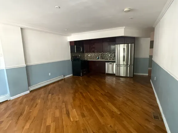 10450 164th St Floor 2, Jamaica, NY 11433