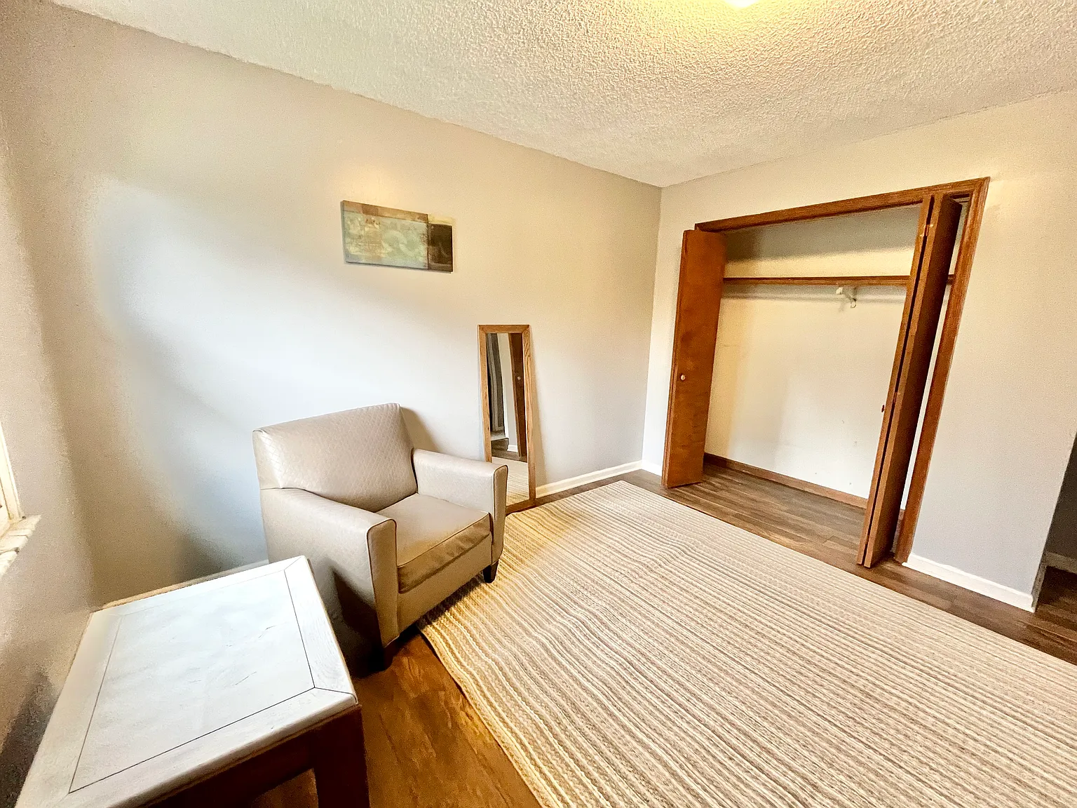 2 bed, $985 — Photo 4