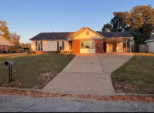 6468 Chickasaw Dr Photo 1