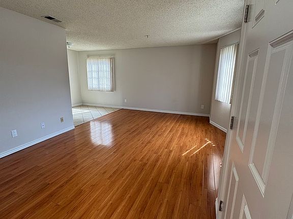 5th image of 200 N Marengo Ave #A