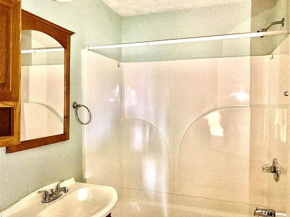 5th image of 27 Private Drive 149 Unit 11