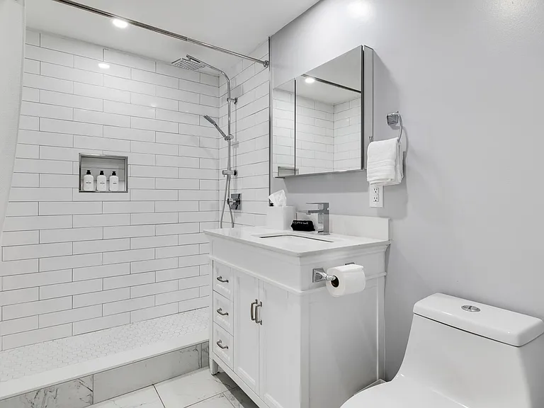 The Ledger Residences — Photo 24