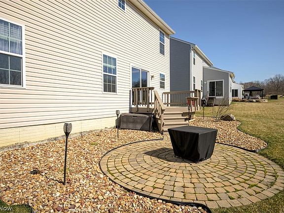 4th image of 1493 Crescent Dr