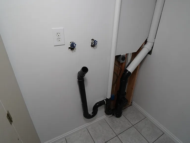 1219 Ash Dr — Photo 28