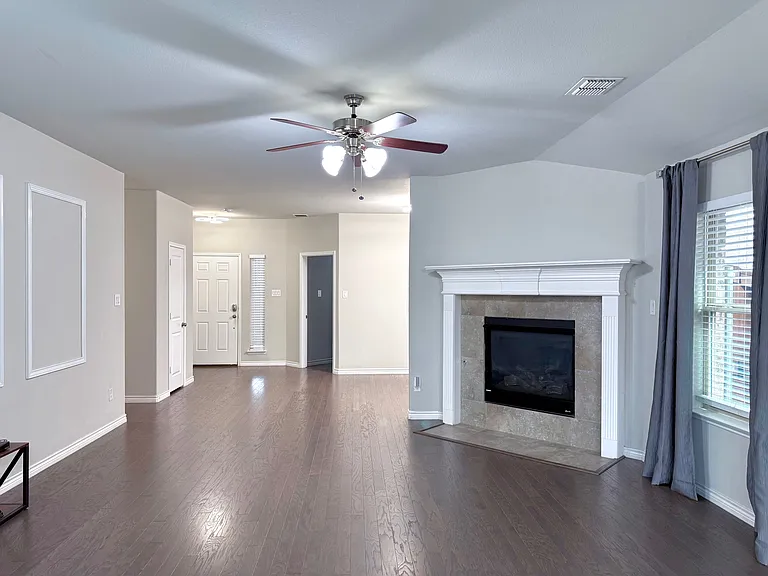 3728 Holly Brook Dr — Photo 13