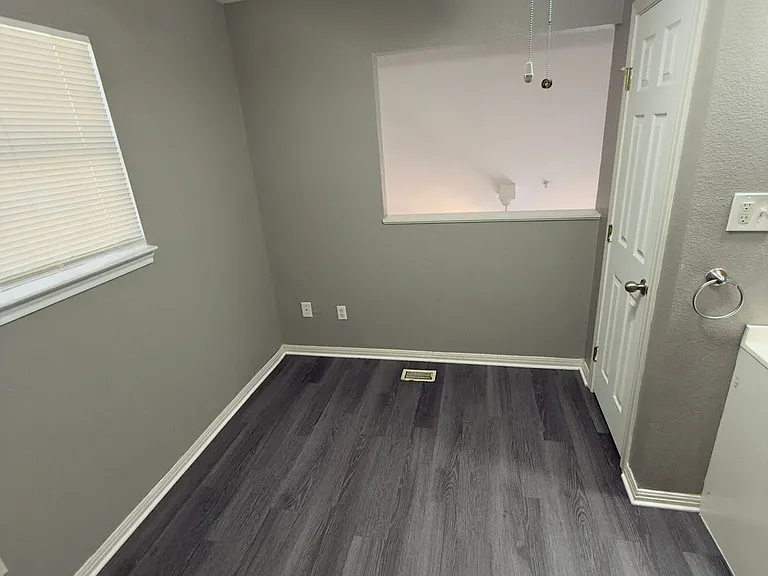 Lacy Loft — Photo 26