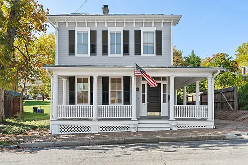 209 N Washington St Photo 1