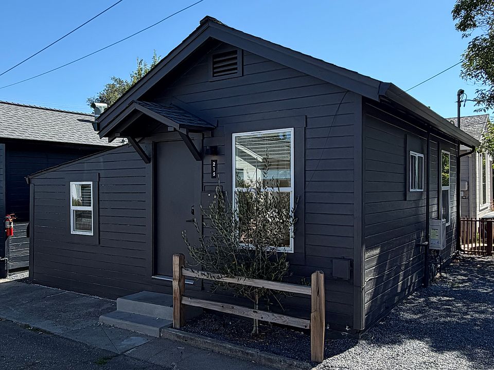 1st image of 209 Decker St #215
