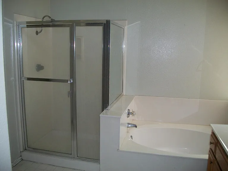 14291 Lauramore Ct — Photo 19