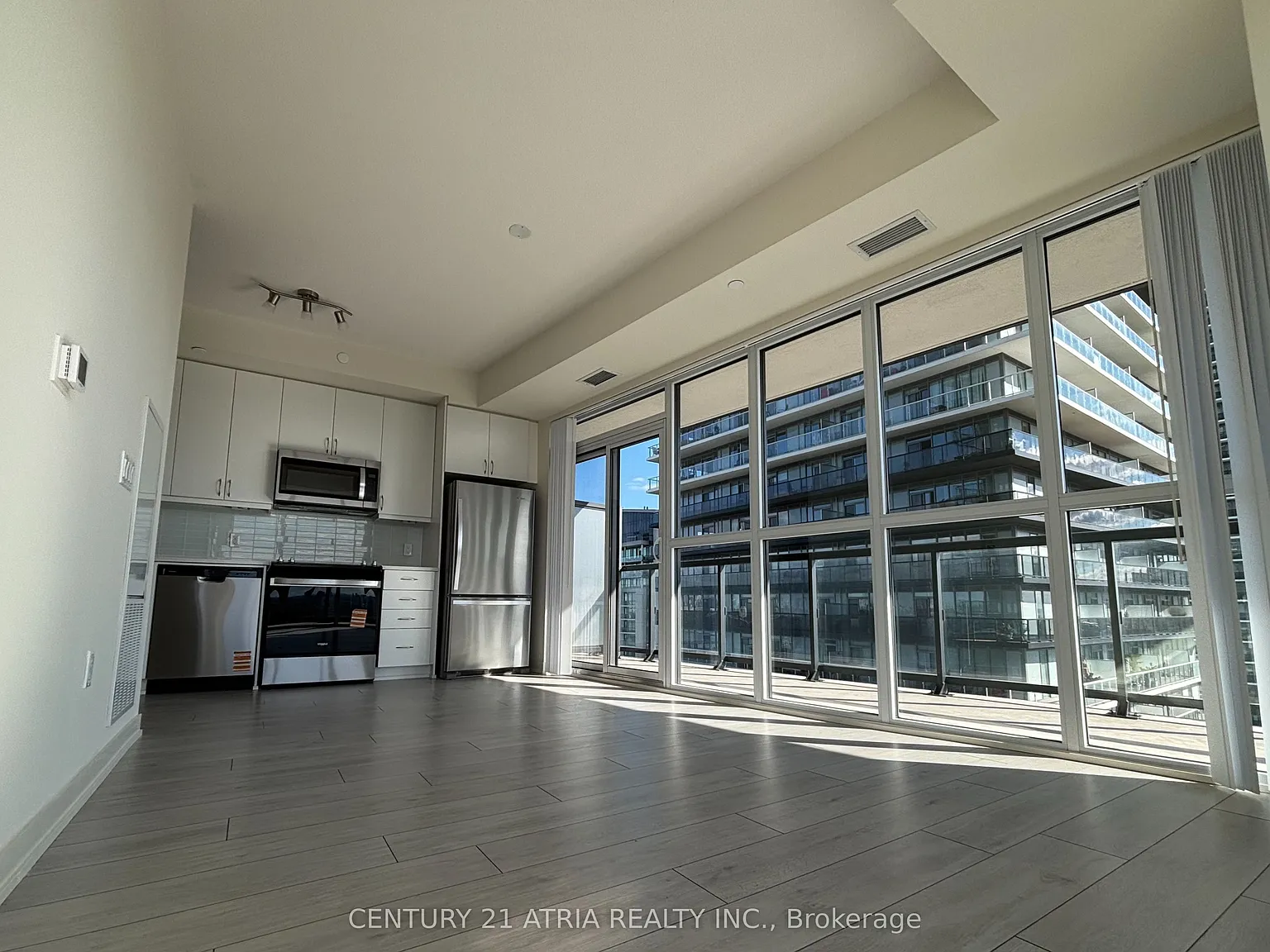 2 bed, $2,800 — Photo 2