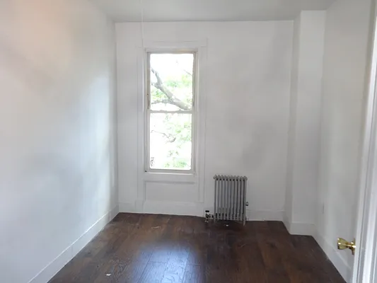 Rented by Blue Egg Realty Corp | media 15