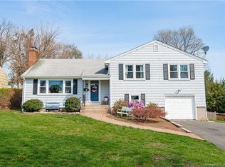 12 Baldwin St, West Hartford, CT 06110