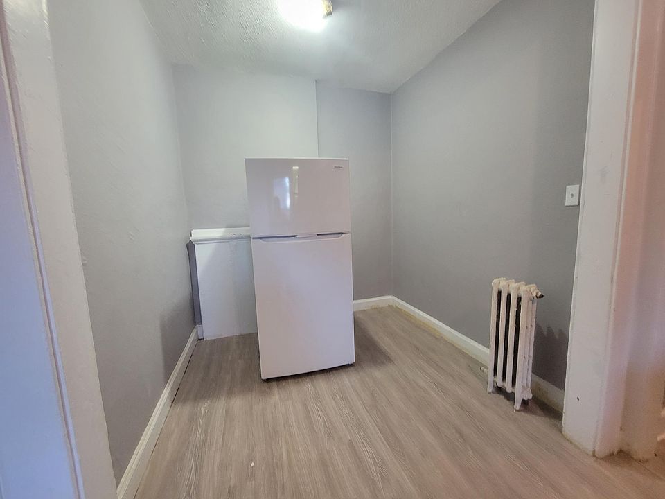 2nd image of 645 Summer Ave APT C10