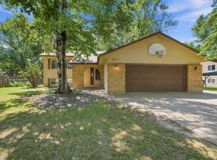 936 97th Ln NE, Blaine, MN 55434