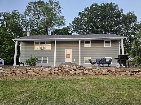 642 Strahan Rd
