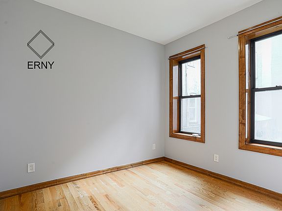 2nd image of 1573 Lincoln Pl #2J