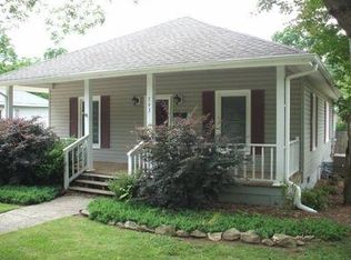 393 Woodlawn St, Belmont, NC 28012