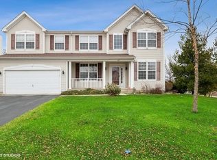 699 N Silver Leaf Ln, ROUND LAKE, IL 60073