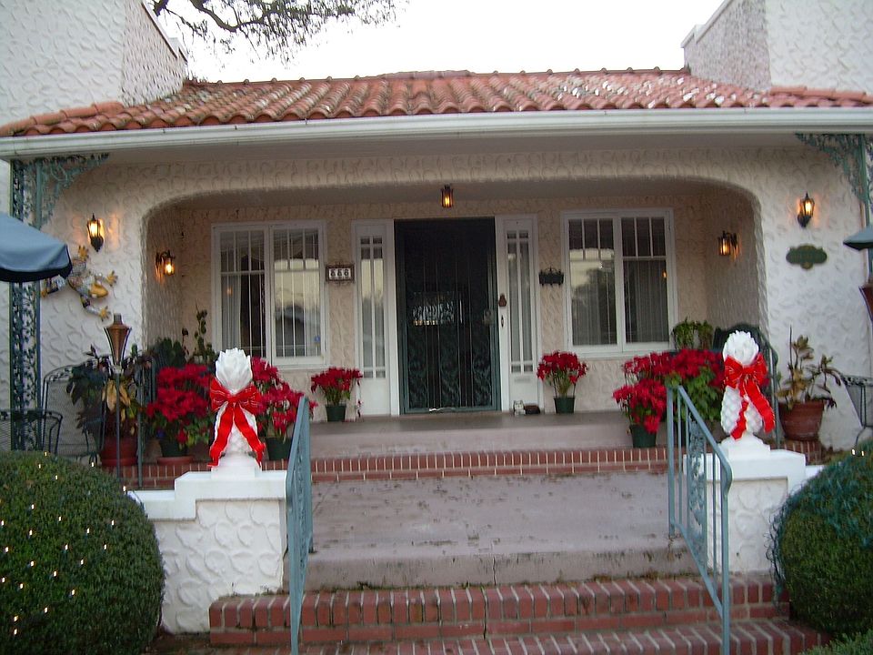 1st image of 556 Bowman Ave