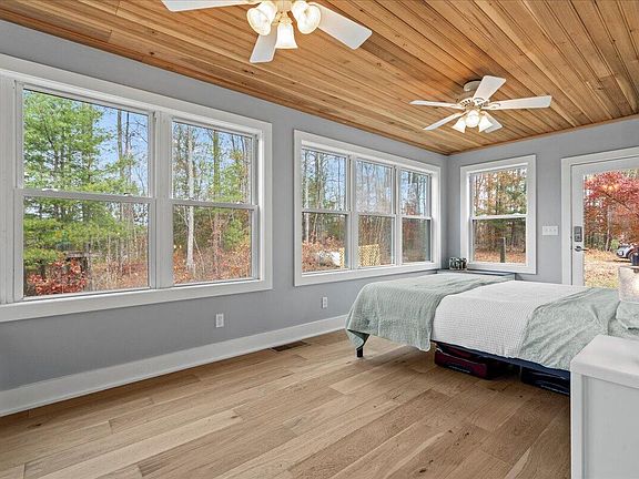 17th image of 1516 V Hobbs Rd