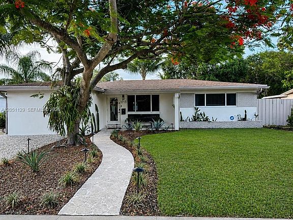 3rd image of 1713 SW 10th Ct