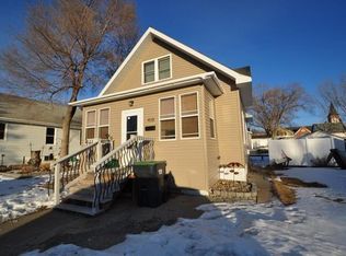 408 1st Ave NW, Mandan, ND 58554