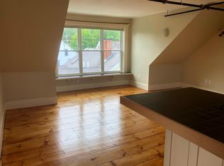 8 Atkinson St #301, Dover, NH 03820