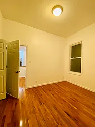 Rented by Zikos Realty Services