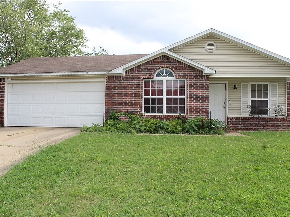 1st image of 1051 S Nelson Dr