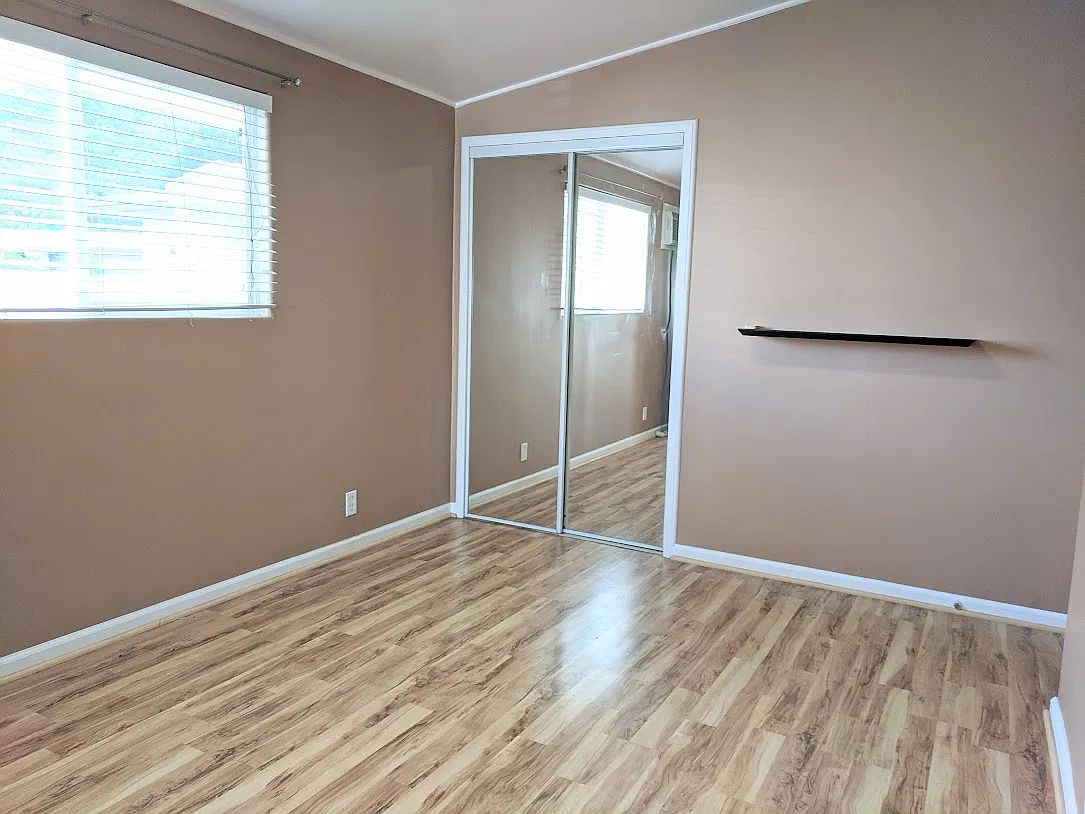 3 bed, 1.5 bath, 1031 sqft, $2,500 — Photo 4