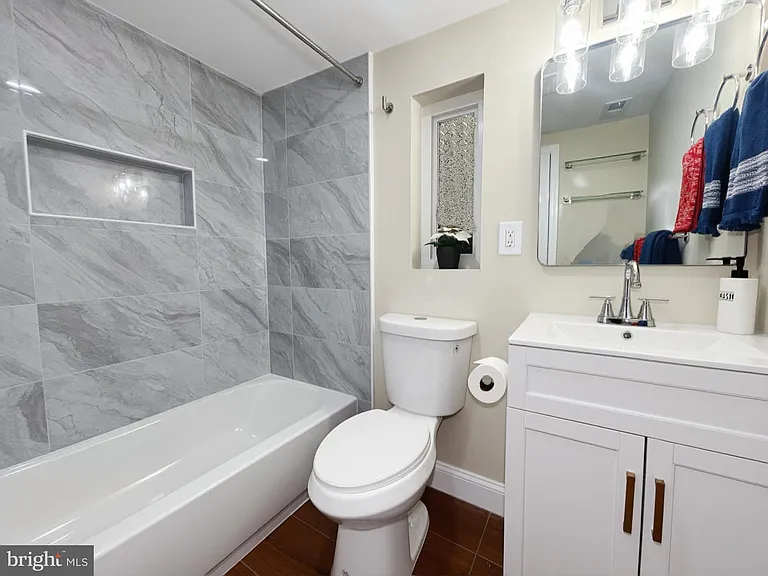 1102B Carroll St #B — Photo 23