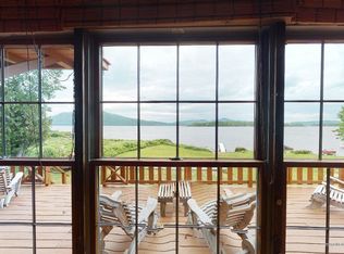 23 Lake St, Jackman, ME 04945