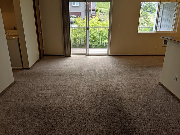 4th image of 705 N Jefferson St APT 202