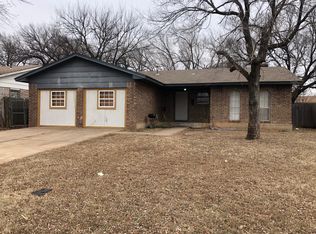4304 Meadowpark Dr, Midwest City, OK 73110