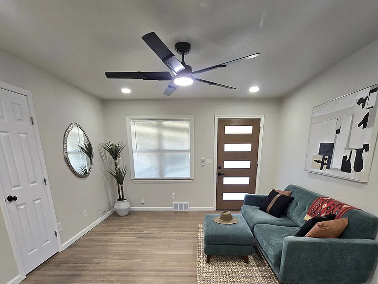 5525 N Shawnee Ave — Photo 8