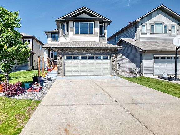 4th image of 12410 171a Ave NW