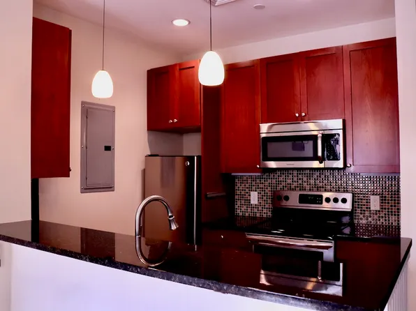 14 Temple St APT 2, Boston, MA 02114